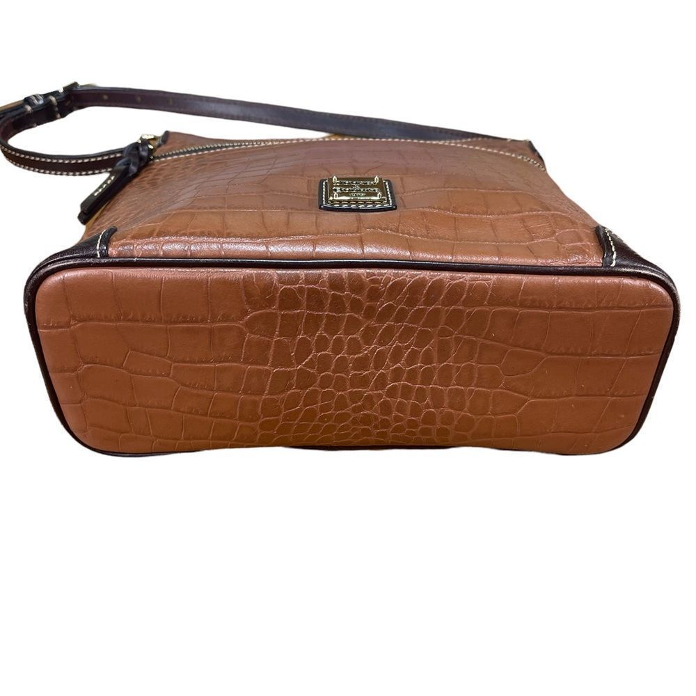 Dooney & Bourke Brown Croc Embossed Leather Medium Shoulder Bag K9106788 - Picture 7 of 15